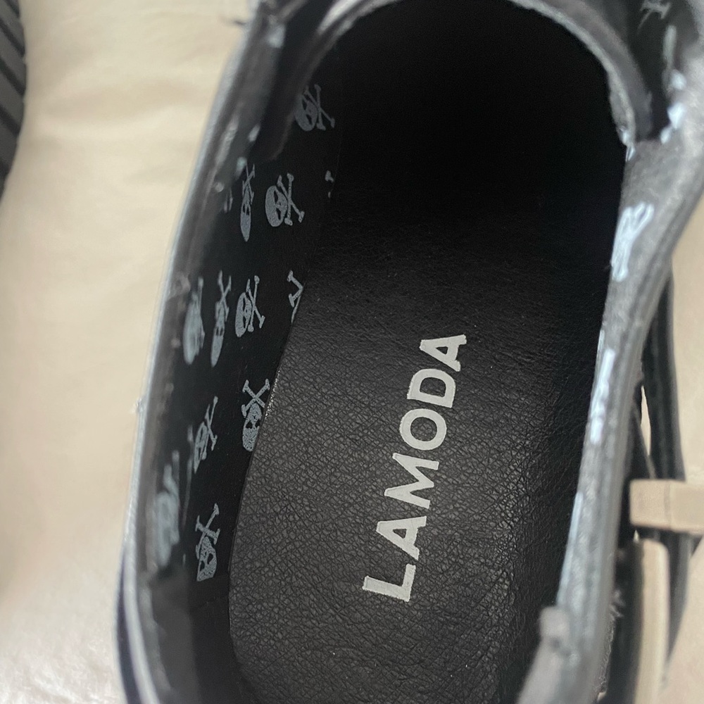Clunky Statement Shoes - Picture 2 of 3